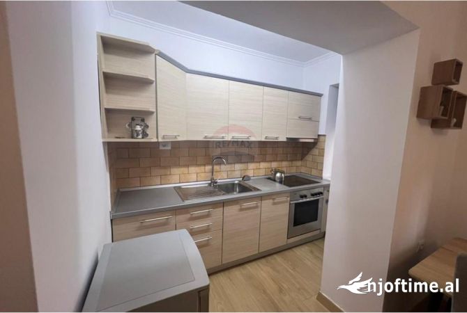 Shtepi me qera 1+1 ne Tirane - 650 Euro
