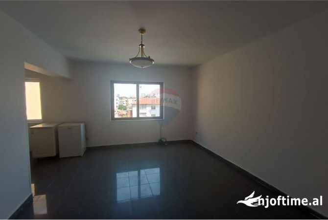 Shtepi ne shitje 3+1 ne Tirane - 125,000 Euro