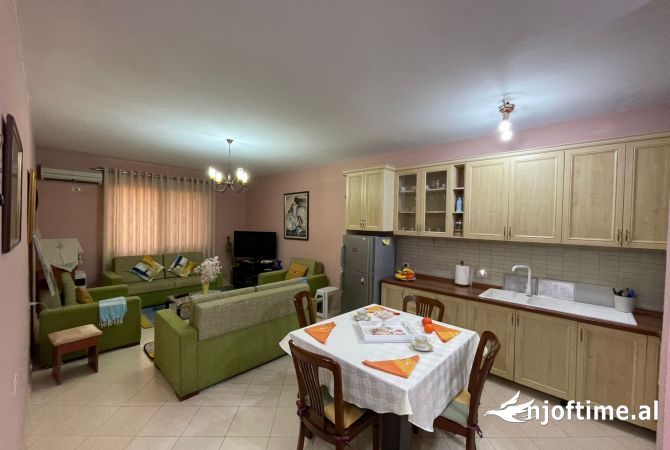 Shtepi me qera 1+1 ne Tirane - 450 Euro