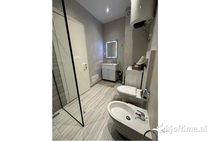 Apartment for sale in Tirana 1+1, Furnished