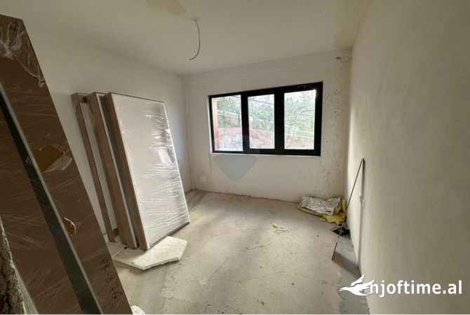 Shtepi ne shitje 1+1 ne Tirane - 120,000 Euro