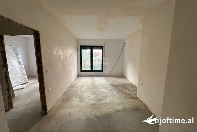 Shtepi ne shitje 1+1 ne Tirane - 120,000 Euro