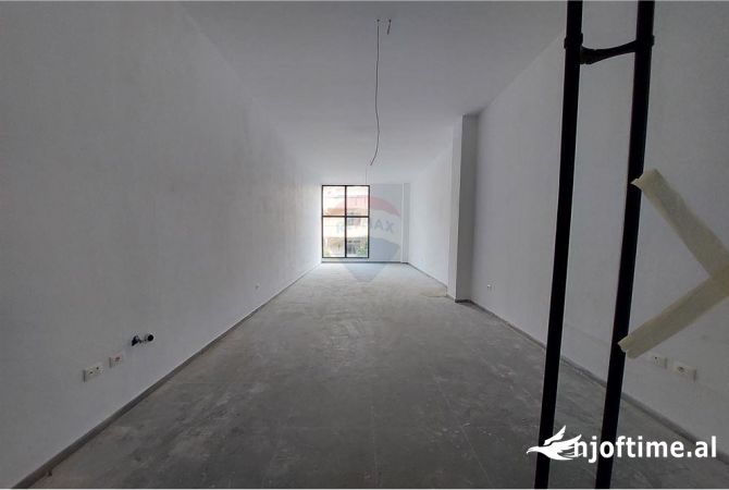 Ambient biznesi me qera 1+1 ne Tirane - 2,000 Euro