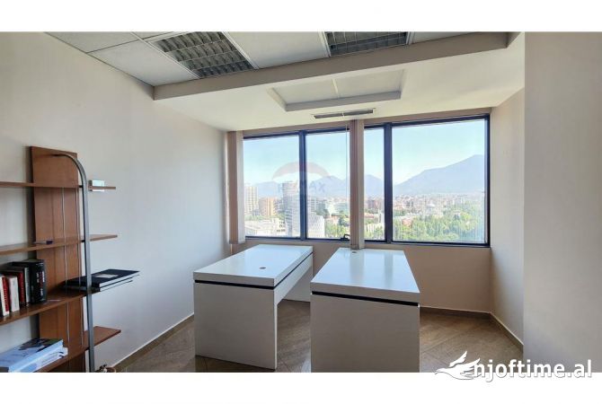 Ambient biznesi me qera 3+1 ne Tirane - 5,000 Euro
