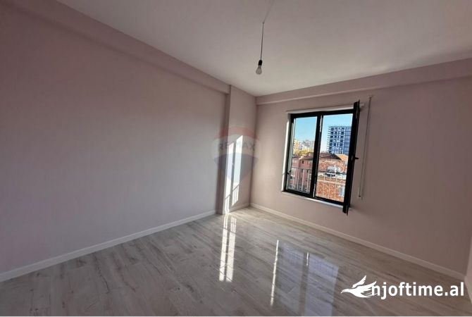 Shtepi ne shitje 2+1 ne Tirane - 240,000 Euro