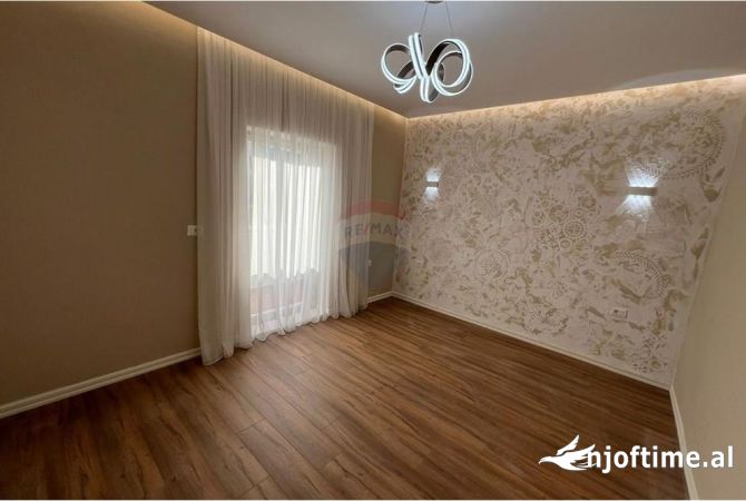 Shtepi ne shitje 1+1 ne Tirane - 125,000 Euro