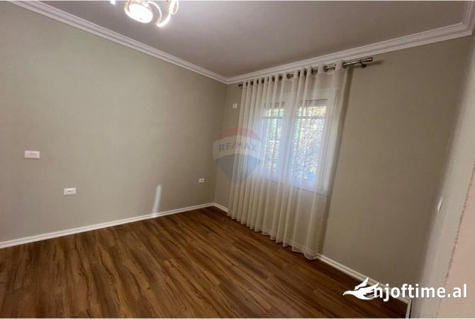 Shtepi ne shitje 1+1 ne Tirane - 125,000 Euro