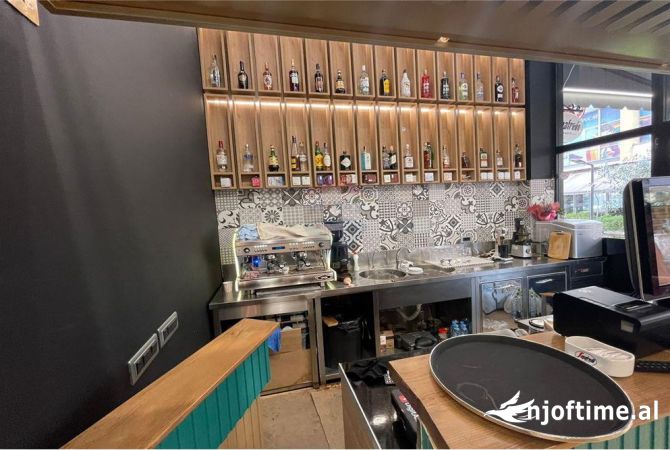 Ambient biznesi ne shitje 2+1 ne Tirane - 324,000 Euro