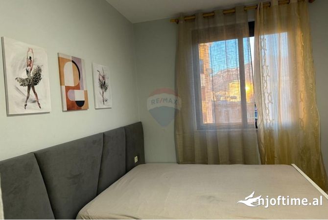 Shtepi me qera Apartament ne Tirane, 2+1, Mobilimi E mobiluar, Pagesa 650  Euro.