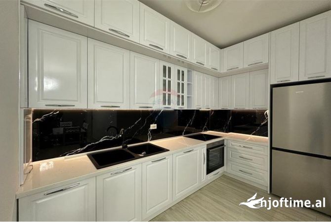 Shtepi me qera Apartament ne Tirane, 2+1, Mobilimi E mobiluar, Pagesa 600  Euro.