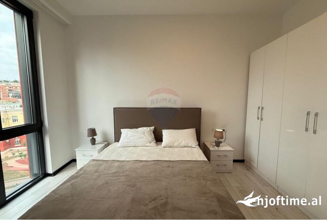 Shtepi me qera 2+1 ne Tirane - 1,400 Euro