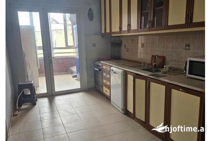 Shtepi ne shitje 3+1 ne Tirane - 132,000 Euro