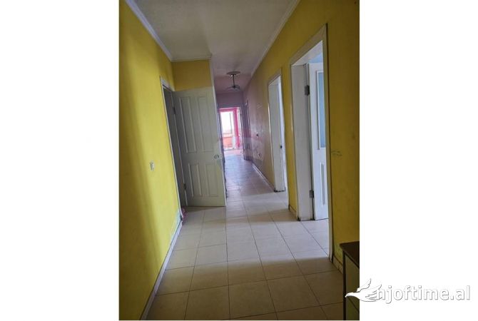Shtepi ne shitje 3+1 ne Tirane - 132,000 Euro
