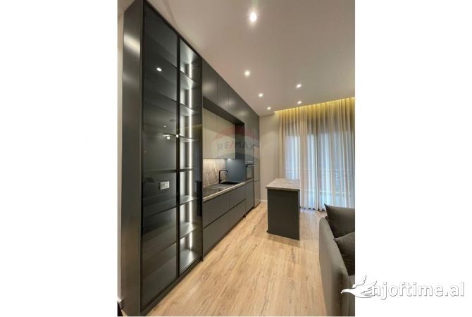 Shtepi me qera 1+1 ne Tirane - 800 Euro