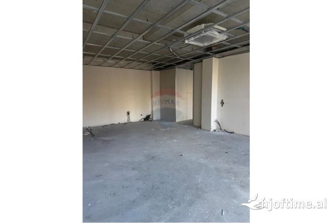 Ambient biznesi me qera 1+1 ne Tirane - 3,500 Euro