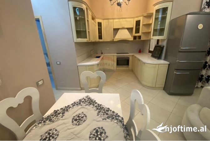 Casa in affitto 2+1 a Tirana - 800 Euro