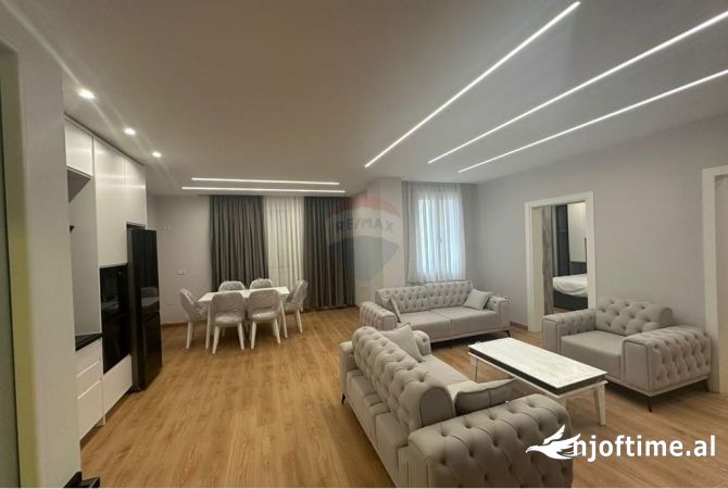 Shtepi ne shitje 2+1 ne Tirane - 180,000 Euro