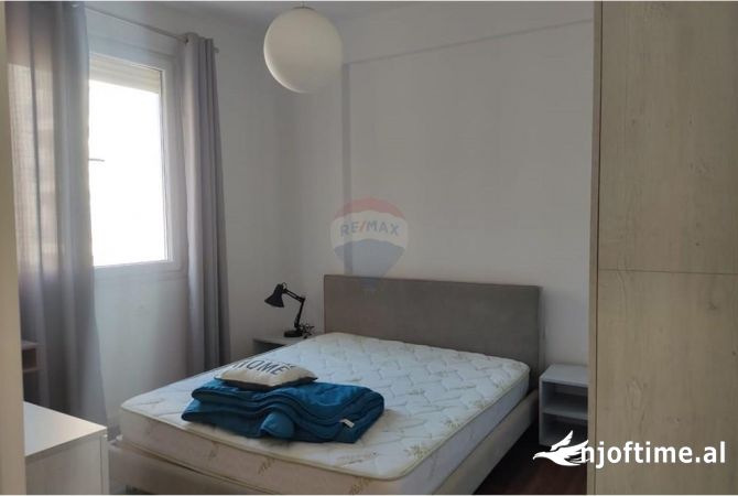 Shtepi ne shitje Apartament ne Tirane, 2+1, Mobilimi E mobiluar, Pagesa 175,500  Euro.