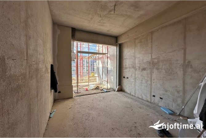 Shtepi ne shitje Apartament ne Tirane, 2+1, Mobilimi Bosh, pa mobiluar, Pagesa 279,000  Euro.