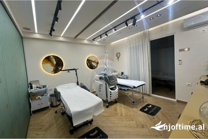 Ambient biznesi ne shitje 3+1 ne Tirane - 212,000 Euro