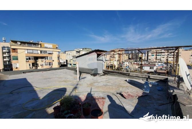 Ambient biznesi me qera 3+1 ne Tirane - 1,000 Euro