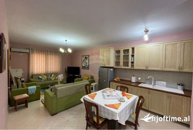 Shtepi me qera 1+1 ne Tirane - 40,000 Leke