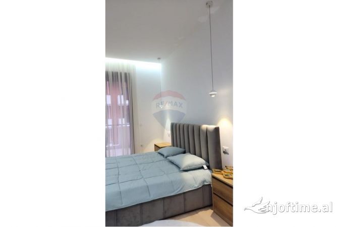 Shtepi me qera 2+1 ne Tirane - 1,600 Euro