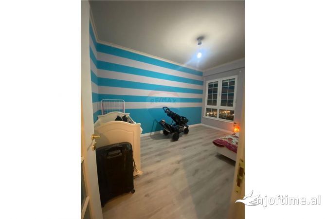 Shtepi me qera Apartament ne Tirane, 2+1, Mobilimi E mobiluar, Pagesa 700  Euro.