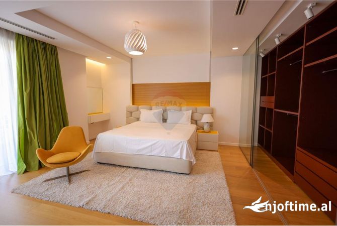 Shtepi ne shitje 4+1 ne Tirane - 990,000 Euro