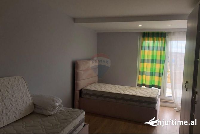 Shtepi ne shitje 3+1 ne Tirane - 320,000 Euro
