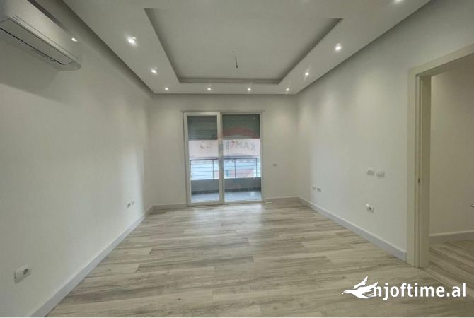 Shtepi ne shitje 3+1 ne Tirane - 455,000 Euro