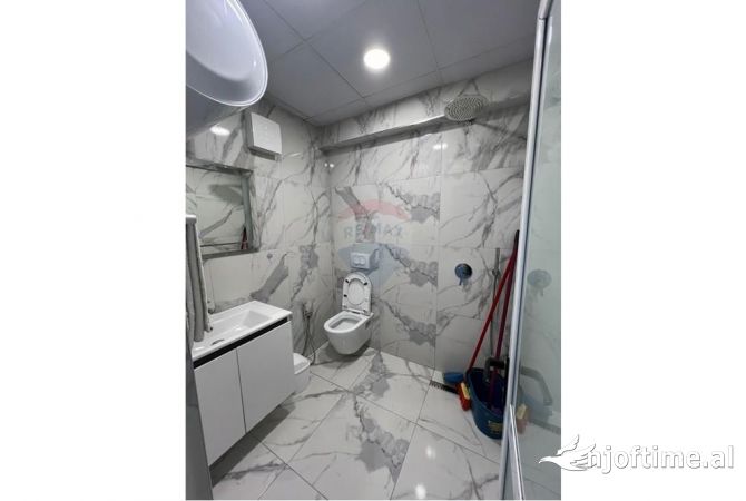 Shtepi me qera Garsoniere ne Tirane - 500 Euro