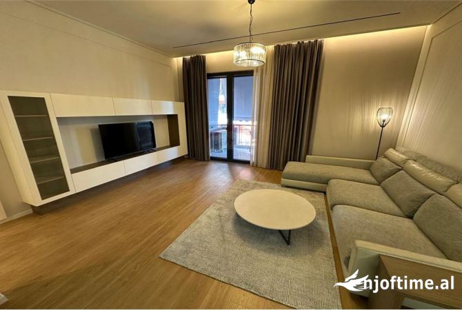 Shtepi me qera 2+1 ne Tirane - 1,100 Euro