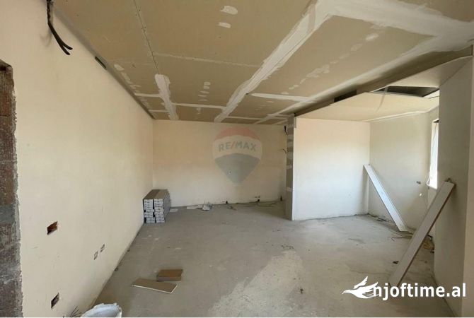 Shtepi ne shitje 2+1 ne Tirane - 288,000 Euro