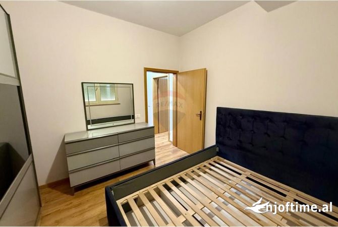 Shtepi me qera 2+1 ne Tirane - 750 Euro