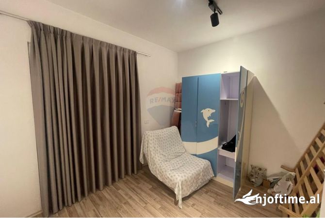 Shtepi ne shitje Apartament ne Tirane, 2+1, Mobilimi E mobiluar, Pagesa 215,000  Euro.