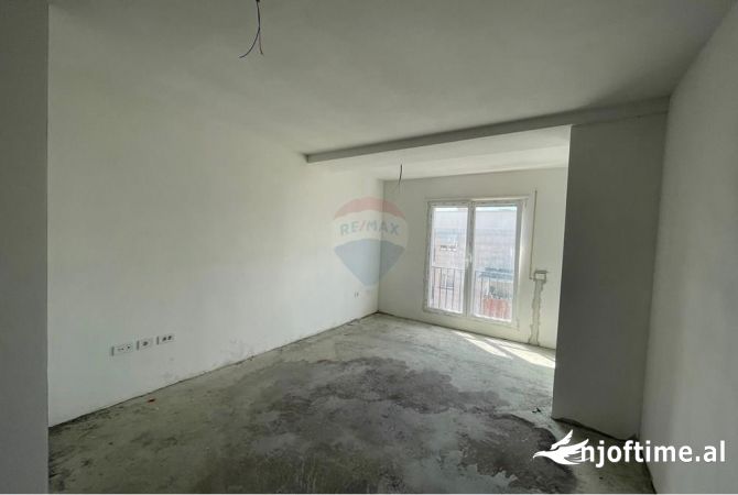 Shtepi ne shitje 2+1 ne Tirane - 270,000 Euro