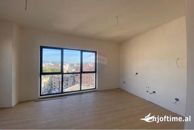 Shtepi ne shitje 2+1 ne Tirane - 260,000 Euro