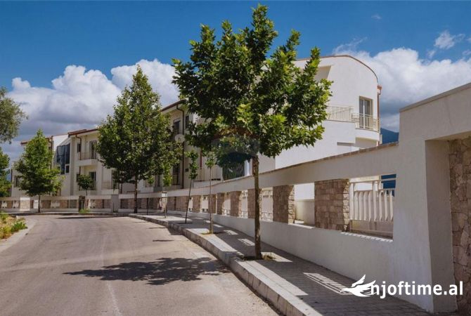 Shtepi ne shitje 4+1 ne Tirane - 890,000 Euro