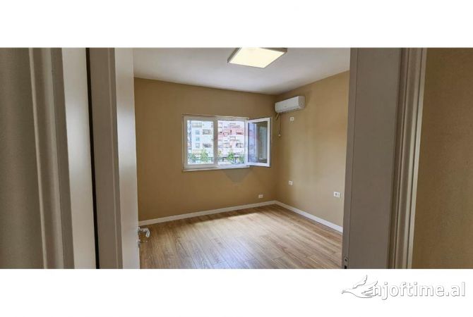 Ambient biznesi me qera 3+1 ne Tirane - 700 Euro