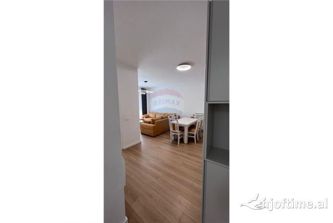 Shtepi me qera Apartament ne Tirane, 3+1, Mobilimi E mobiluar, Pagesa 85,000  Leke.