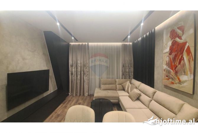 Shtepi me qera 2+1 ne Tirane - 700 Euro