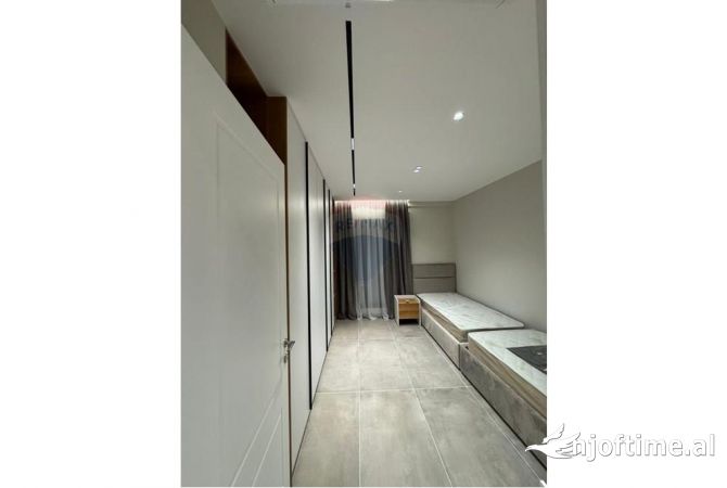 Shtepi me qera 2+1 ne Tirane - 600 Euro