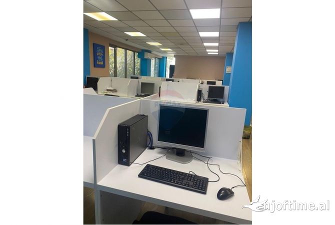 Ambient biznesi me qera 3+1 ne Tirane - 3,500 Euro