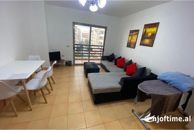 Shtepi me qera 1+1 ne Tirane - 400 Euro