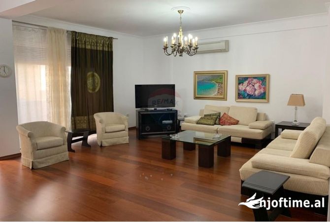 Shtepi me qera 2+1 ne Tirane - 1,000 Euro