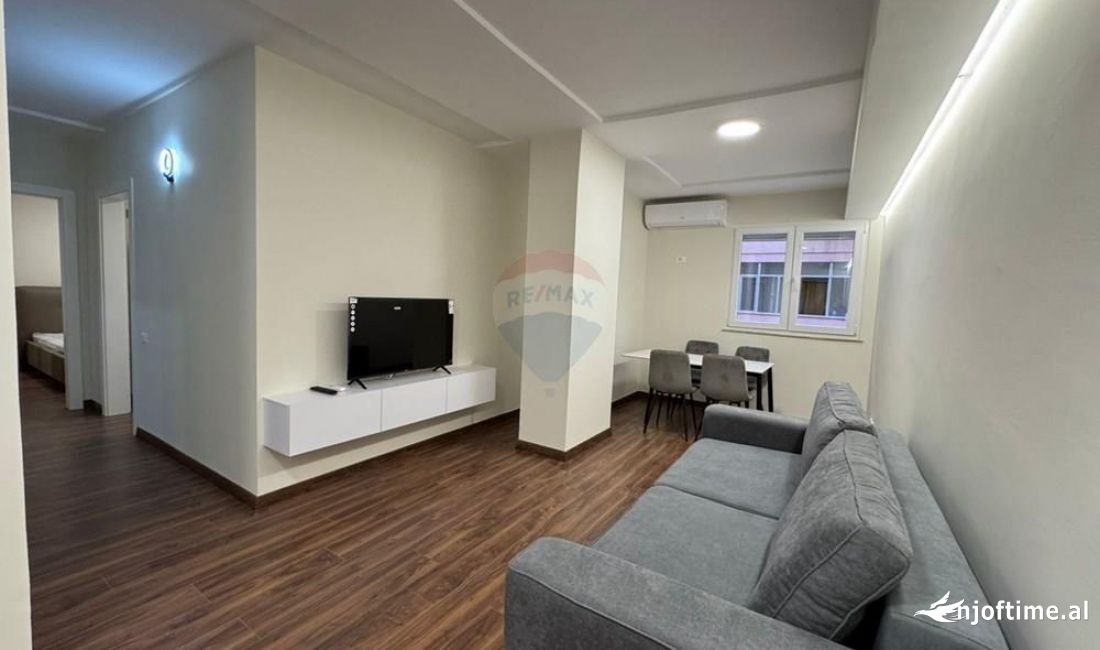Shtepi me qera Apartament ne Tirane, 2+1, Mobilimi E mobiluar, Pagesa 70,000  Leke.