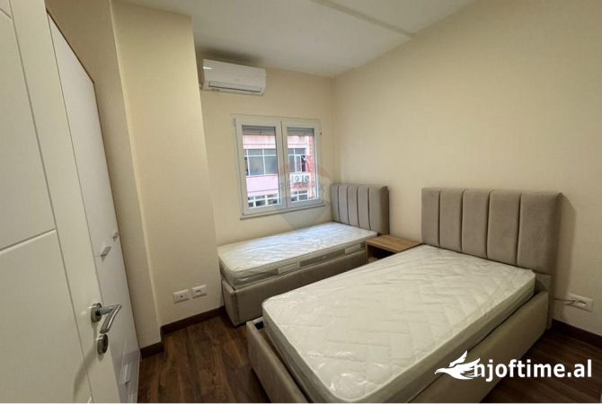 Shtepi me qera Apartament ne Tirane, 2+1, Mobilimi E mobiluar, Pagesa 70,000  Leke.