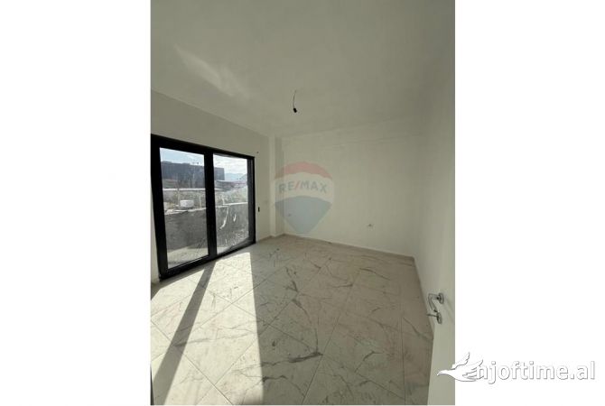 Apartment for sale in Tirana 2+1, Emty