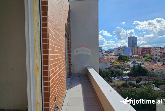 Shtepi ne shitje 2+1 ne Tirane - 310,000 Euro